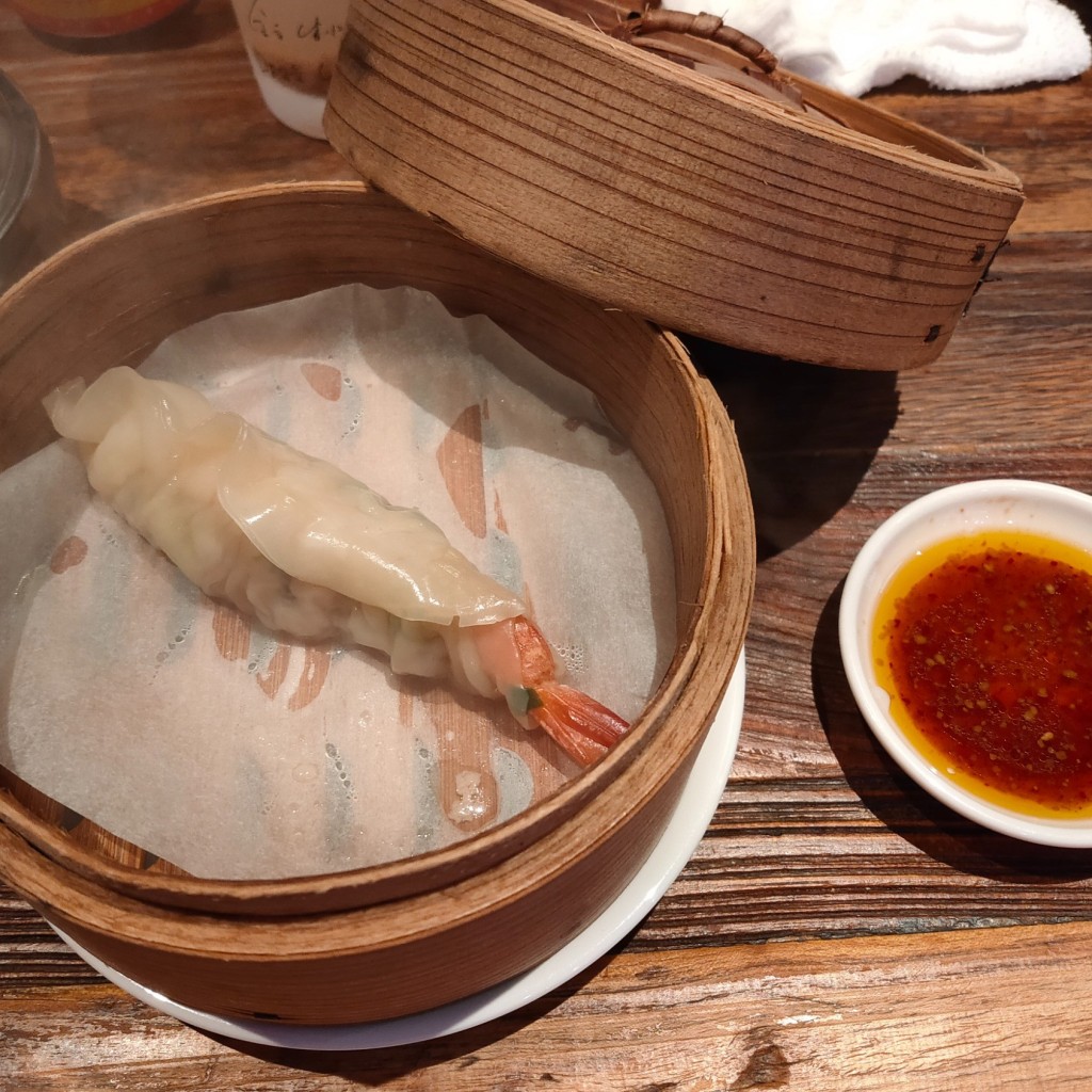 ユーザーが投稿した肉汁海老マンドゥ (1個 ) X1の写真 - 実際訪問したユーザーが直接撮影して投稿した紙屋町韓国料理韓国屋台料理とプルコギ専門店 ヒョンチャンプルコギの写真