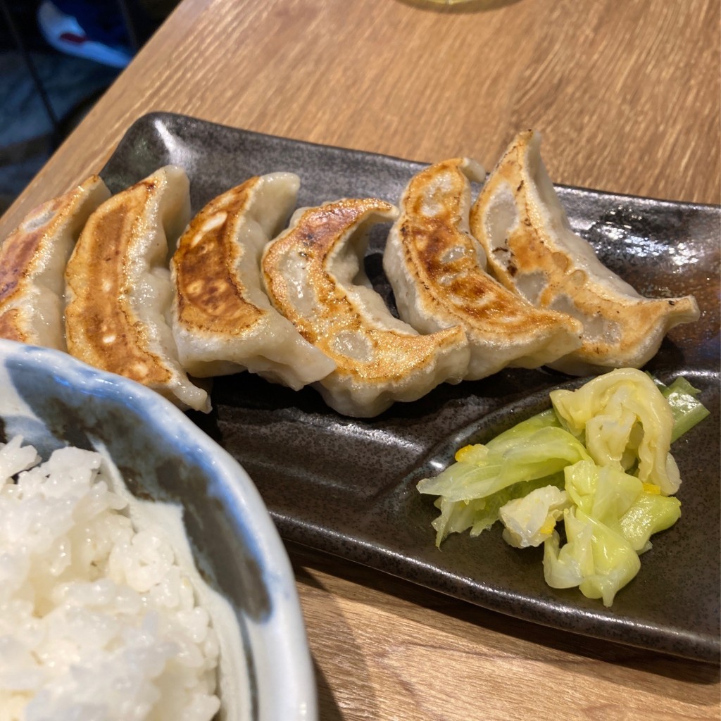 ユーザーが投稿した肉汁焼餃子Lunchの写真 - 実際訪問したユーザーが直接撮影して投稿した菅餃子肉汁餃子のダンダダン 稲田堤店の写真