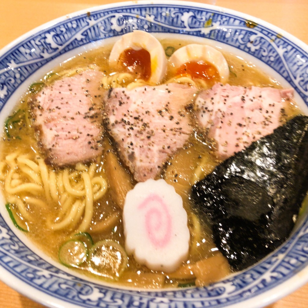 武蔵野多摩ラーメンさんさんが投稿した本町ラーメン専門店のお店中華そば 青葉 府中店/チュウカソバアオバフチュウホンマチテンの写真