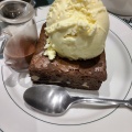 Brownie & Vanilla Ice Cream - 実際訪問したユーザーが直接撮影して投稿した南幸カフェラルフズコーヒー NEWoMan横浜店の写真のメニュー情報