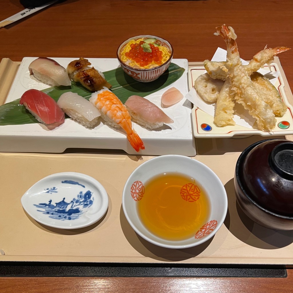 ユーザーが投稿したにぎり寿司天ぷら定食の写真 - 実際訪問したユーザーが直接撮影して投稿した石神井町しゃぶしゃぶかごの屋 石神井公園駅前店の写真