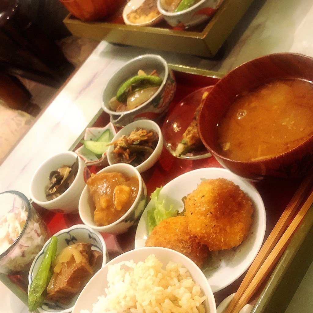 ユーザーが投稿したはなうたご飯ドリンクセットの写真 - 実際訪問したユーザーが直接撮影して投稿した久米町カフェはなうたの写真