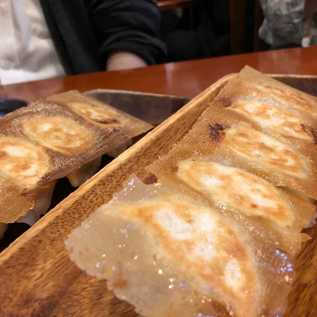 ユーザーが投稿した大葉焼き餃子の写真 - 実際訪問したユーザーが直接撮影して投稿した岩本町居酒屋和合餃子 秋葉原1号店の写真