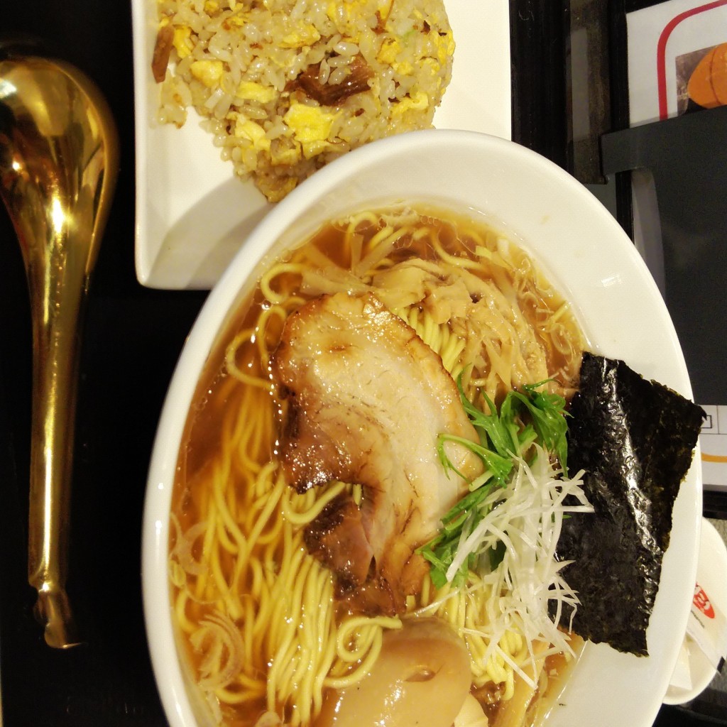ユーザーが投稿したラーメンの写真 - 実際訪問したユーザーが直接撮影して投稿した栄町ラーメン / つけ麺麺処 よつかどの写真