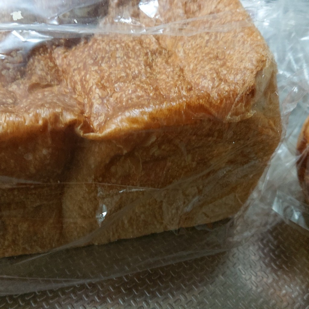 ユーザーが投稿した熟成食パンの写真 - 実際訪問したユーザーが直接撮影して投稿した北之庄町スイーツラ コリーナ 近江八幡の写真