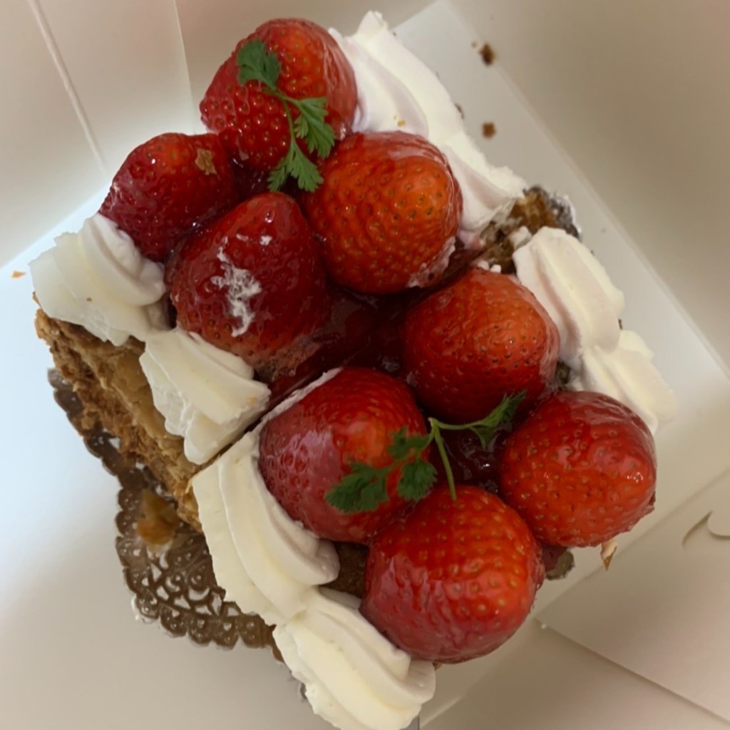 ユーザーが投稿したケーキ (ミルフィーユ)の写真 - 実際訪問したユーザーが直接撮影して投稿した六ツ川ケーキフランス菓子 アンプリュースの写真