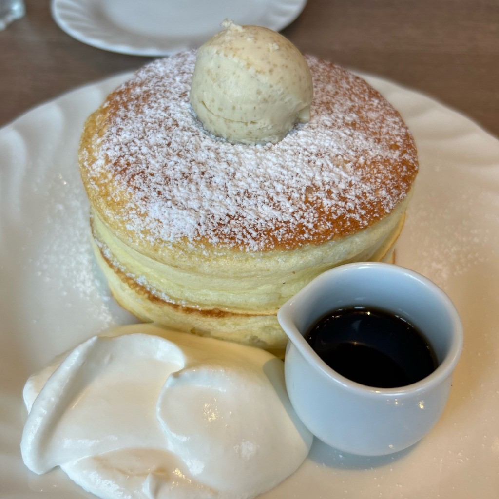ユーザーが投稿した自家製カソナードバターのパンケーキの写真 - 実際訪問したユーザーが直接撮影して投稿した作草部町喫茶店さかい珈琲作草部店の写真
