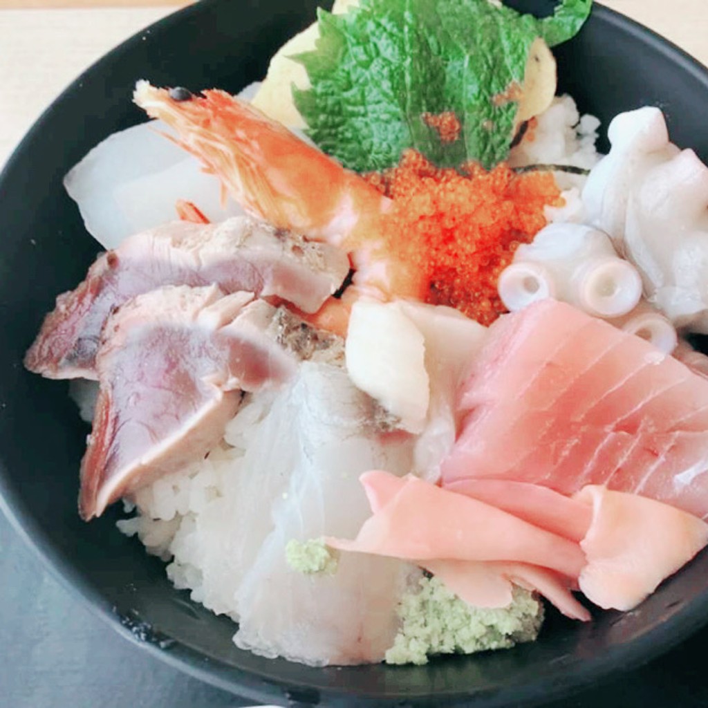 ユーザーが投稿した本日の海鮮丼の写真 - 実際訪問したユーザーが直接撮影して投稿した香良洲町魚介 / 海鮮料理四季さかなの写真