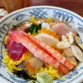 海鮮丼 - 実際訪問したユーザーが直接撮影して投稿した奥河内定食屋むらかみ旅館の写真のメニュー情報