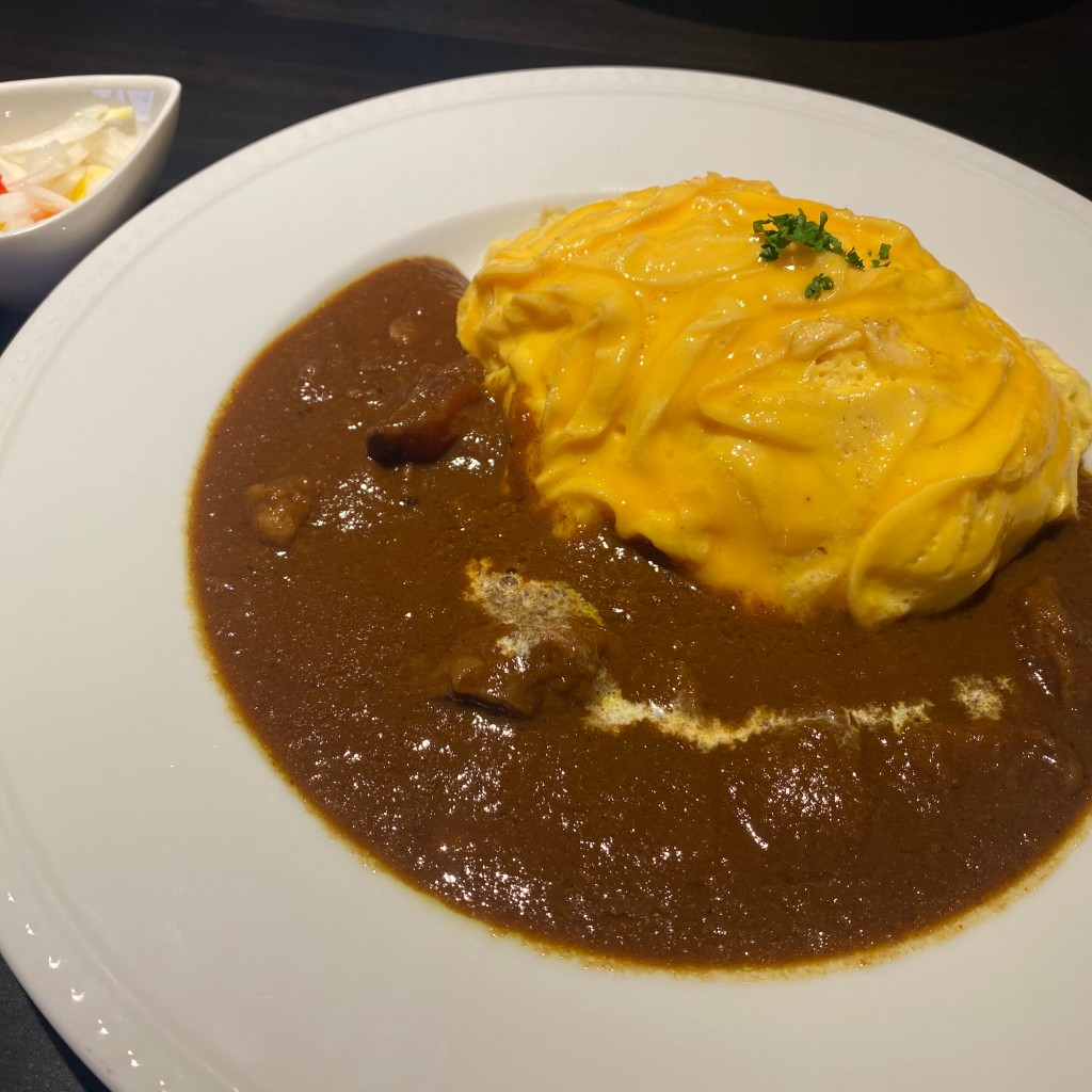 KUMAさんが投稿した元町通カレーのお店レ ジロンデル/LES HIRONDELLESの写真