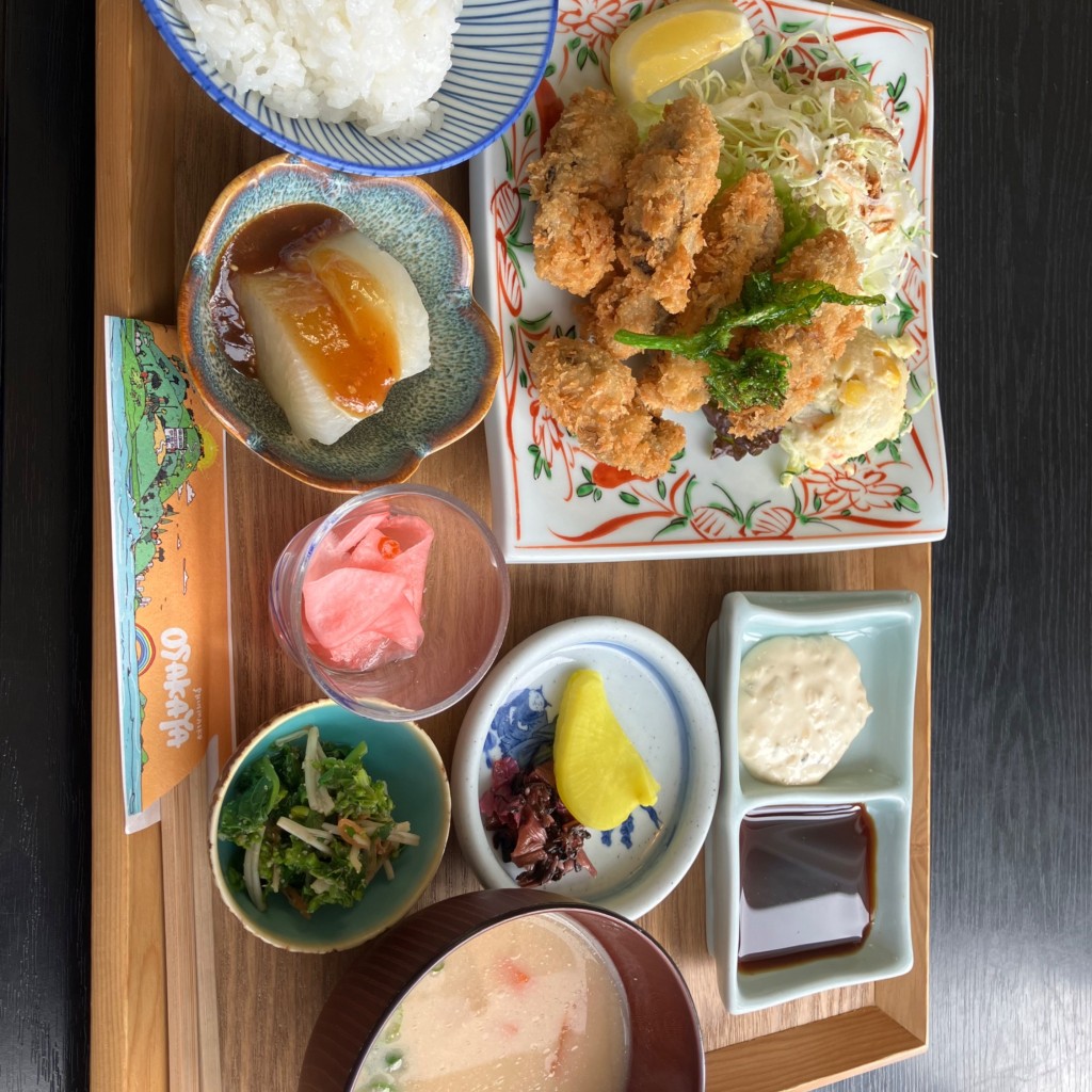 ユーザーが投稿したカキフライ定食の写真 - 実際訪問したユーザーが直接撮影して投稿した御津町黒崎和食 / 日本料理大阪屋の写真