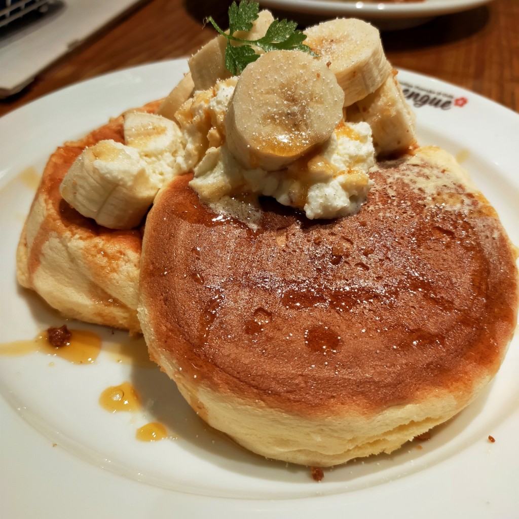 ユーザーが投稿したキャラメルバナナパンケーキの写真 - 実際訪問したユーザーが直接撮影して投稿した渋谷カフェHawaiian Cafe & Restaurant Merengue 渋谷店の写真