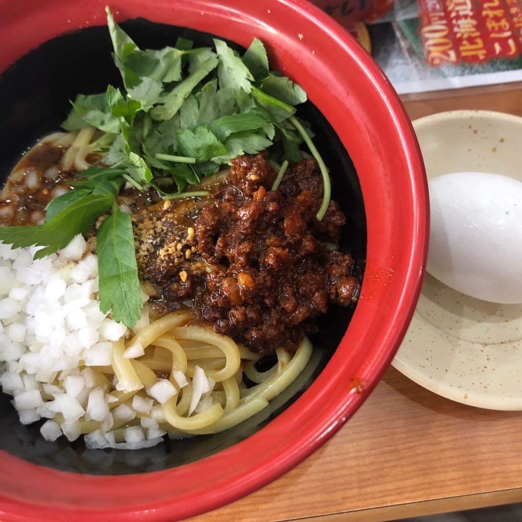 ユーザーが投稿した汁なし担々麺の写真 - 実際訪問したユーザーが直接撮影して投稿した上飯田町回転寿司くら寿司 横浜泉店の写真