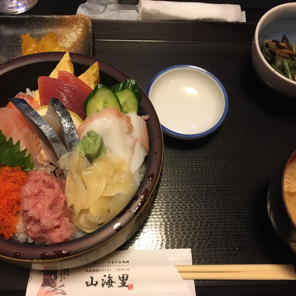 ユーザーが投稿した漁師なこみ丼の写真 - 実際訪問したユーザーが直接撮影して投稿した中町定食屋山海里の写真
