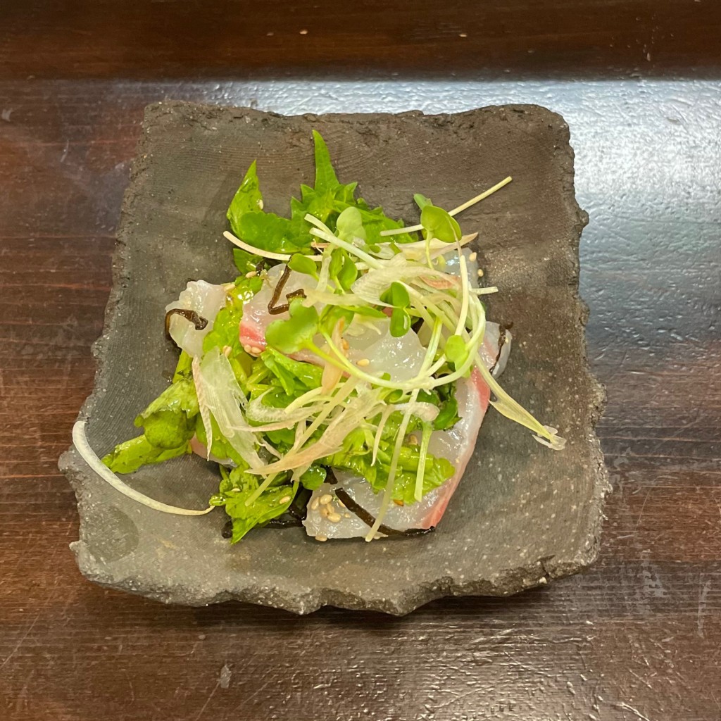 ユーザーが投稿した鯛とセリの塩昆布和えの写真 - 実際訪問したユーザーが直接撮影して投稿した高花その他飲食店旬菜 ととやの写真