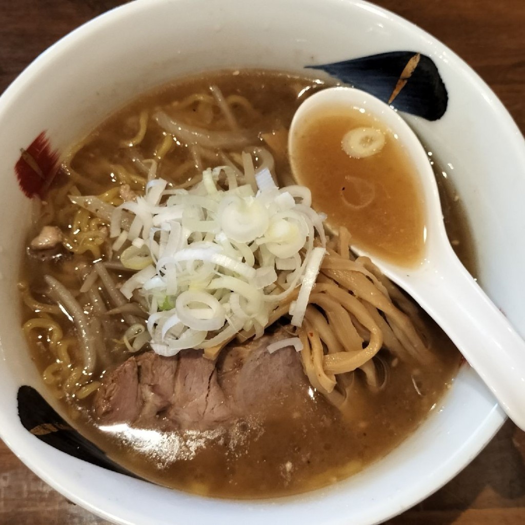 ユーザーが投稿した塩ラーメンの写真 - 実際訪問したユーザーが直接撮影して投稿した新富町ラーメン / つけ麺らーめん みかんの写真