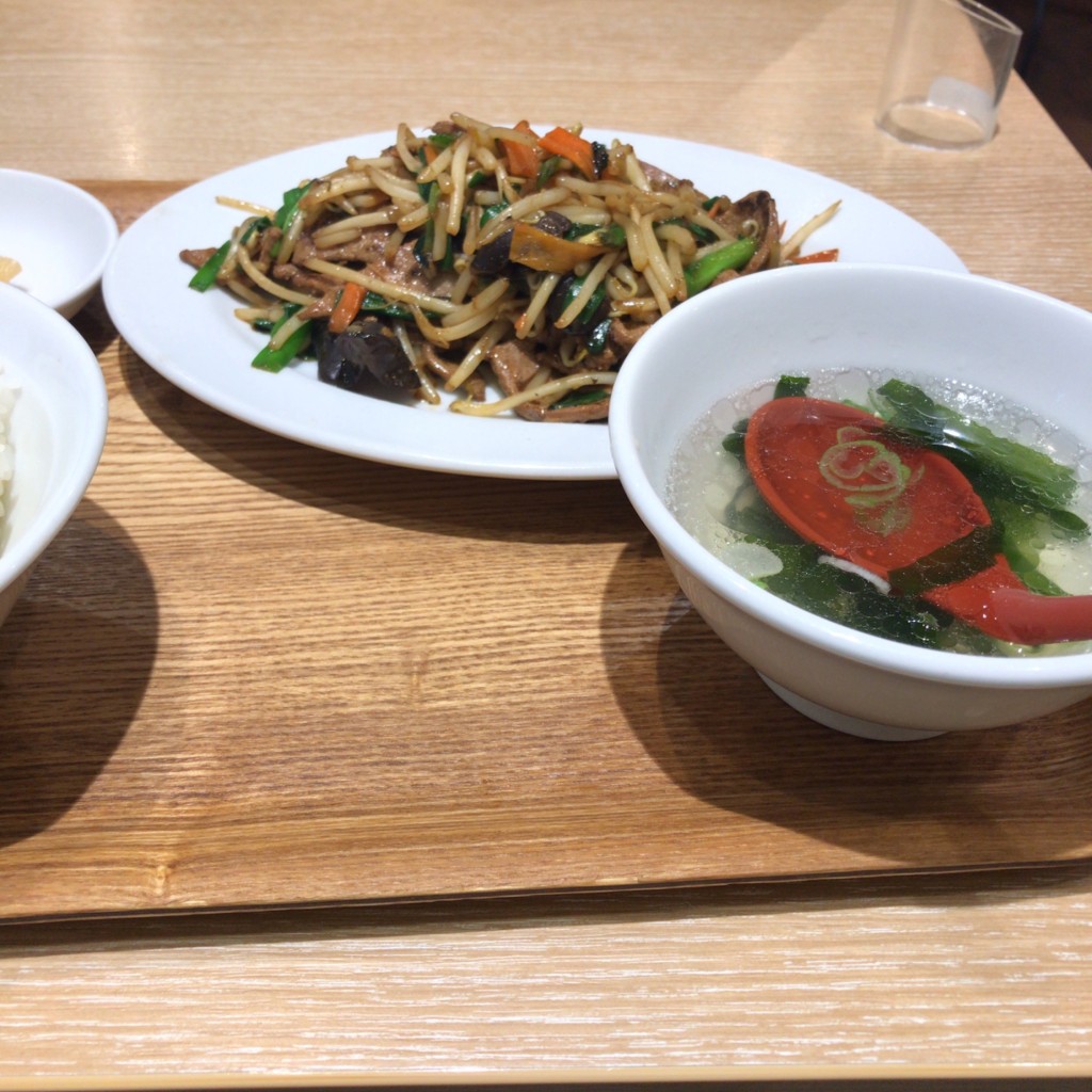 ユーザーが投稿したレバニラ炒め定食の写真 - 実際訪問したユーザーが直接撮影して投稿した南大沢ラーメン専門店れんげ食堂Toshu 南大沢店の写真