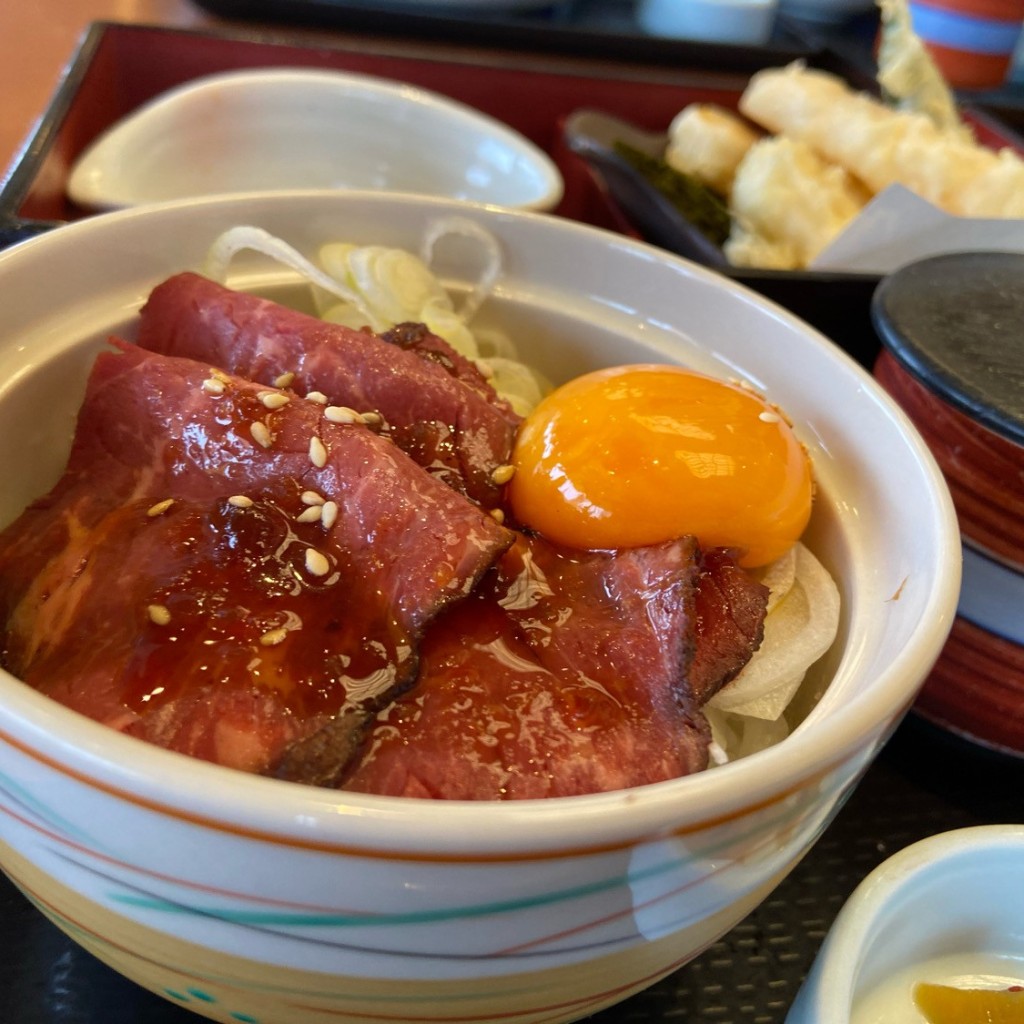 ユーザーが投稿したなごみ弁当(ローストビーフ丼)の写真 - 実際訪問したユーザーが直接撮影して投稿した脇田新町ファミリーレストラン和食さと 川越店の写真