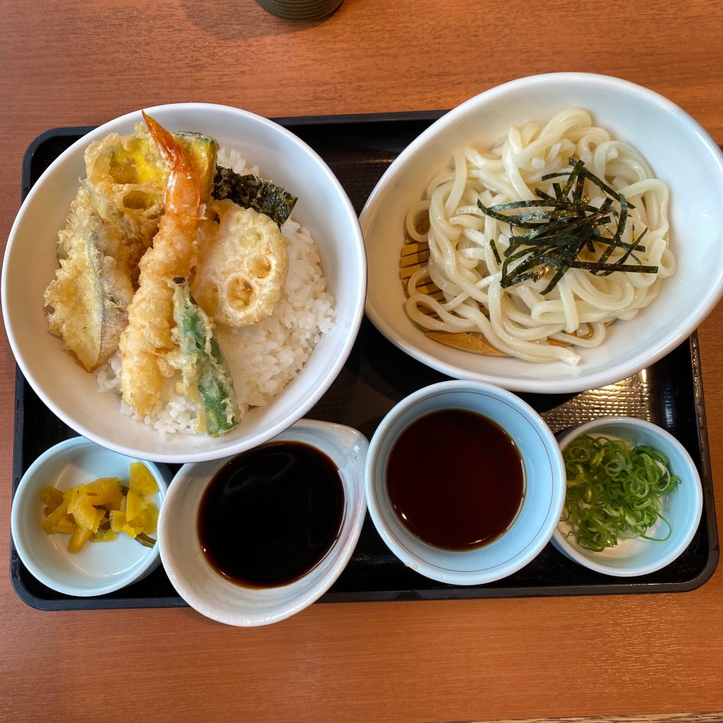 ユーザーが投稿した昼得天丼(選べるセット)の写真 - 実際訪問したユーザーが直接撮影して投稿した昭和橋通ファミリーレストラン和食さと 昭和橋店の写真