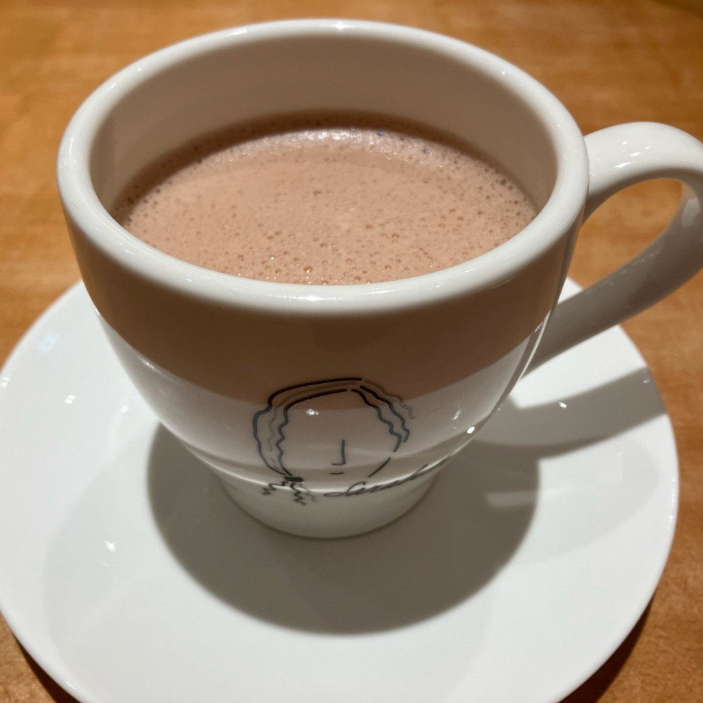 ユーザーが投稿したHOT Choco Drinkの写真 - 実際訪問したユーザーが直接撮影して投稿した新宿カフェサラベス ルミネ新宿店の写真