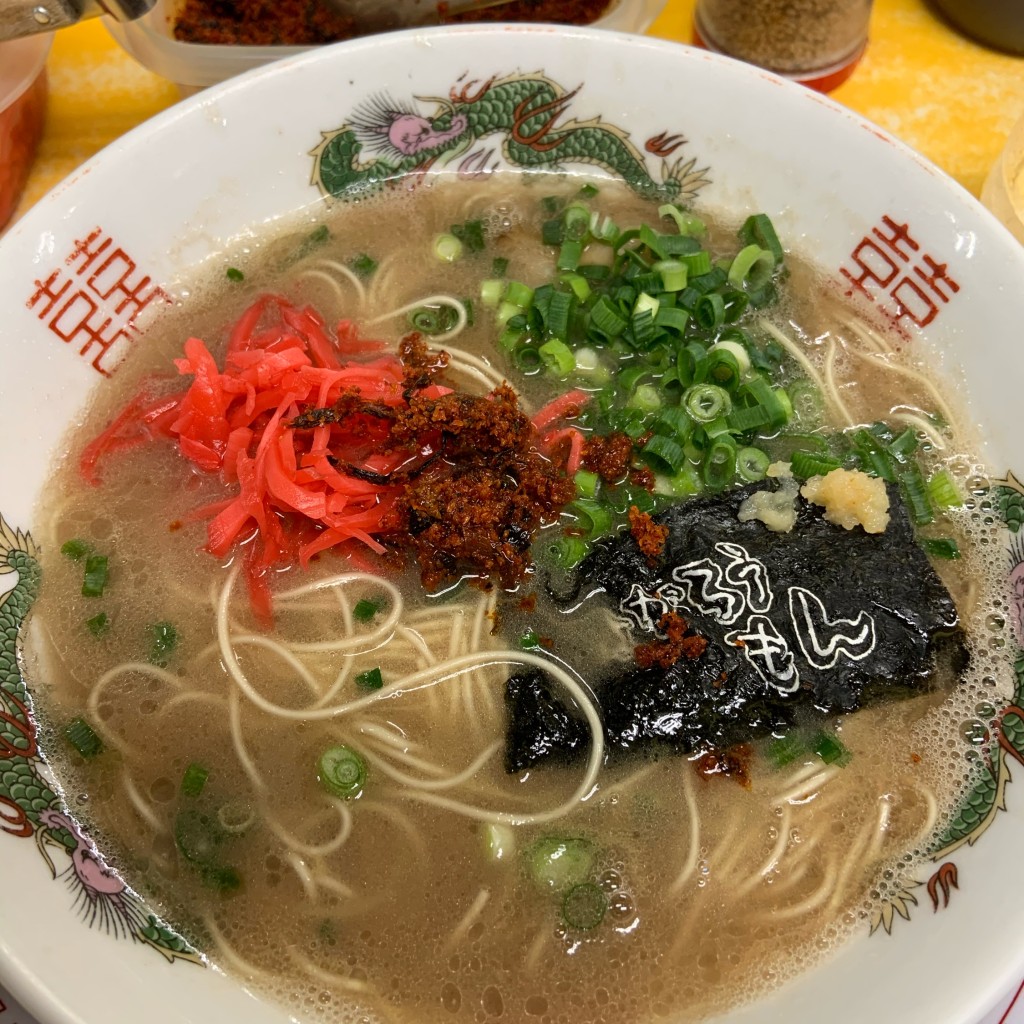 ユーザーが投稿したラーメンの写真 - 実際訪問したユーザーが直接撮影して投稿した緑ラーメン専門店とんこつラーメン よかろうもんの写真