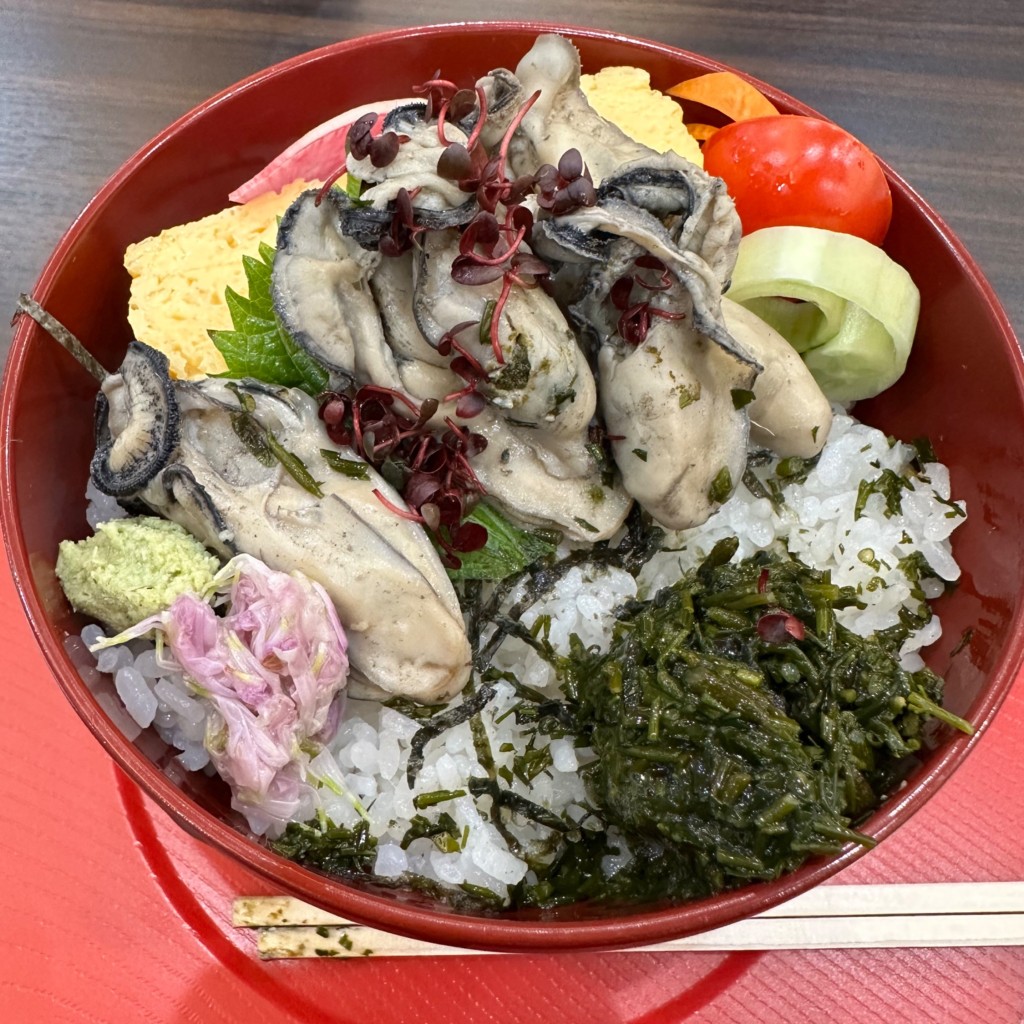 ユーザーが投稿した煮牡蠣丼の写真 - 実際訪問したユーザーが直接撮影して投稿した山田定食屋うみっぷくの写真