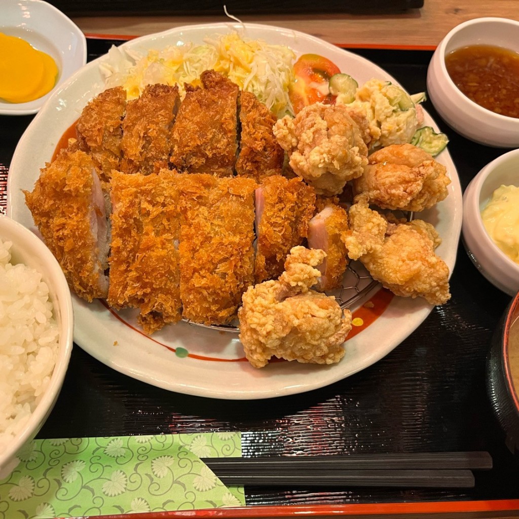 ユーザーが投稿したLunchチキン チキン定食の写真 - 実際訪問したユーザーが直接撮影して投稿した東町鶏料理鳥良商店 八王子駅前銀座通り店の写真