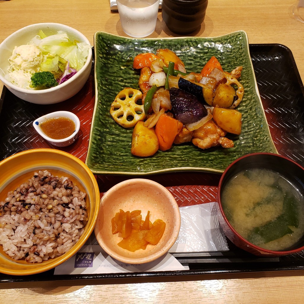 ユーザーが投稿した[定食]鶏と野菜の黒酢あんの写真 - 実際訪問したユーザーが直接撮影して投稿した浜町定食屋大戸屋 ららぽーとTOKYOBAY店の写真