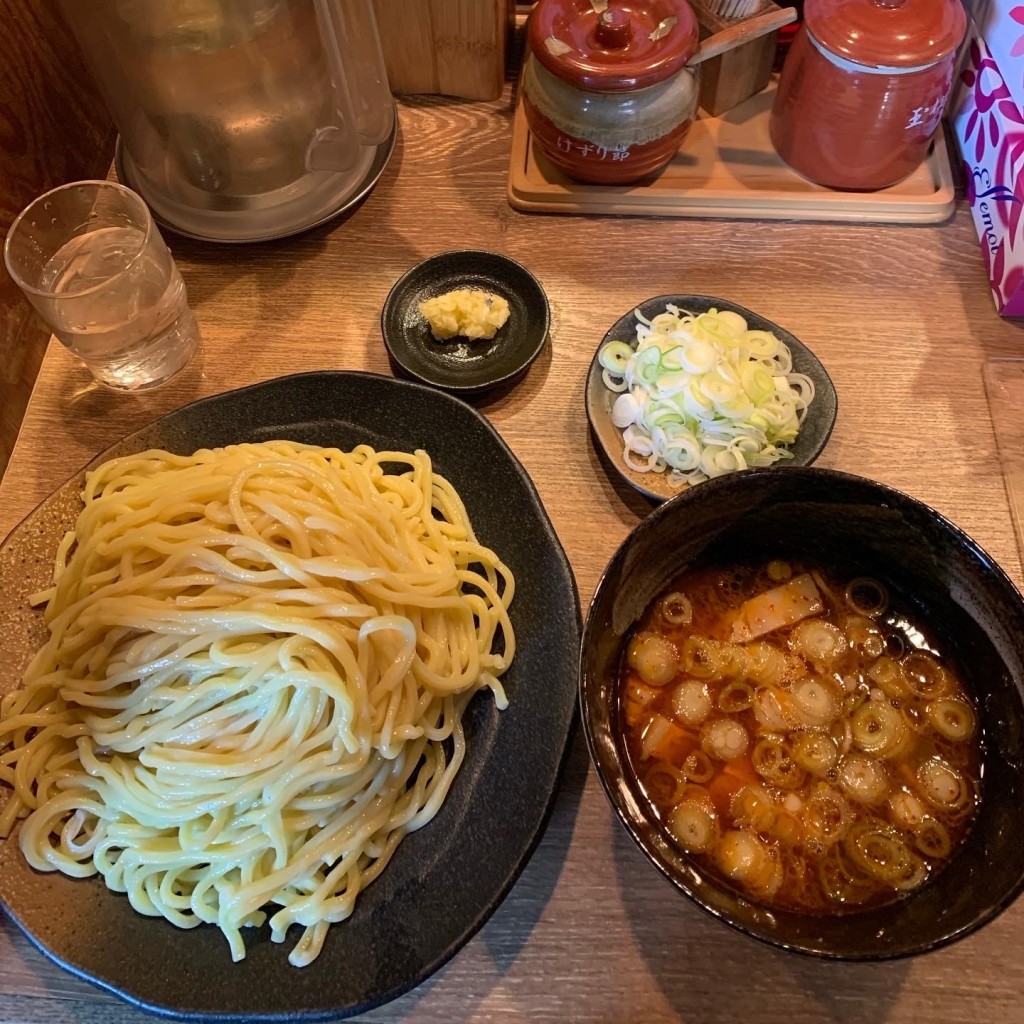 YU-NO-PLACEsさんが投稿した緑つけ麺専門店のお店つけ麺屋 ごんろく 両国店/つけめんや・ごんろくの写真