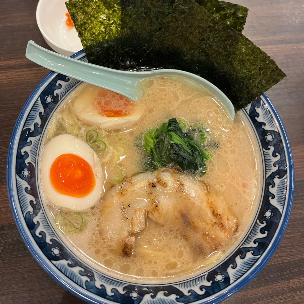 ユーザーが投稿した特製ラーメン醤油の写真 - 実際訪問したユーザーが直接撮影して投稿した大和田新田ラーメン専門店麺屋 武士道 八千代店の写真