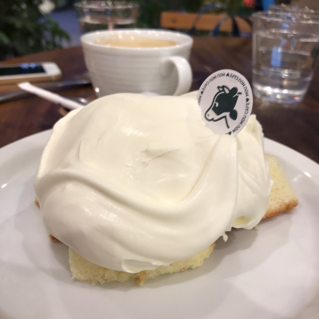 ひなたxさんが投稿した金山カフェのお店生クリーム専門店 MouMou Cafe アスナル金山店/ナマクリームセンモンテン モーモー カフェ アスナルカナヤマテンの写真