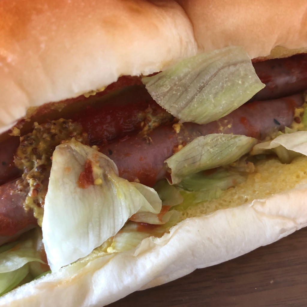 ユーザーが投稿したホットドッグの写真 - 実際訪問したユーザーが直接撮影して投稿した浅草ベーカリーパンの田島 浅草ROX店の写真