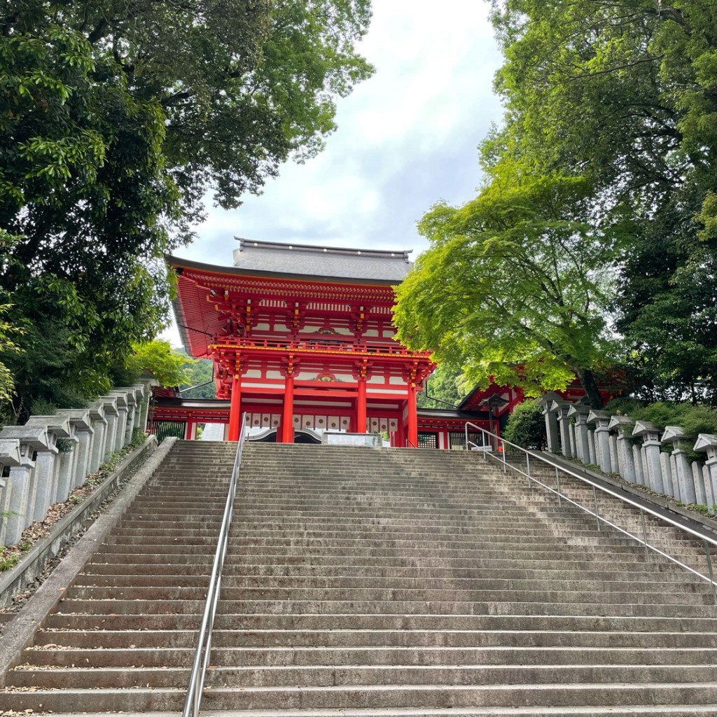 かずくんグルメと旅行さんが投稿した神宮町神社のお店近江神宮/オウミ ジングウの写真