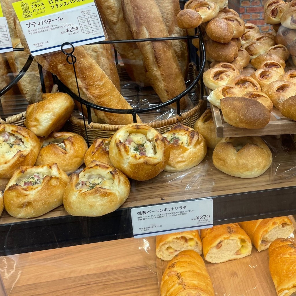 怪しいグルメ探検隊さんが投稿した名駅ベーカリーのお店ドンク 名古屋近鉄店/ドンク ナゴヤキンテツテンの写真