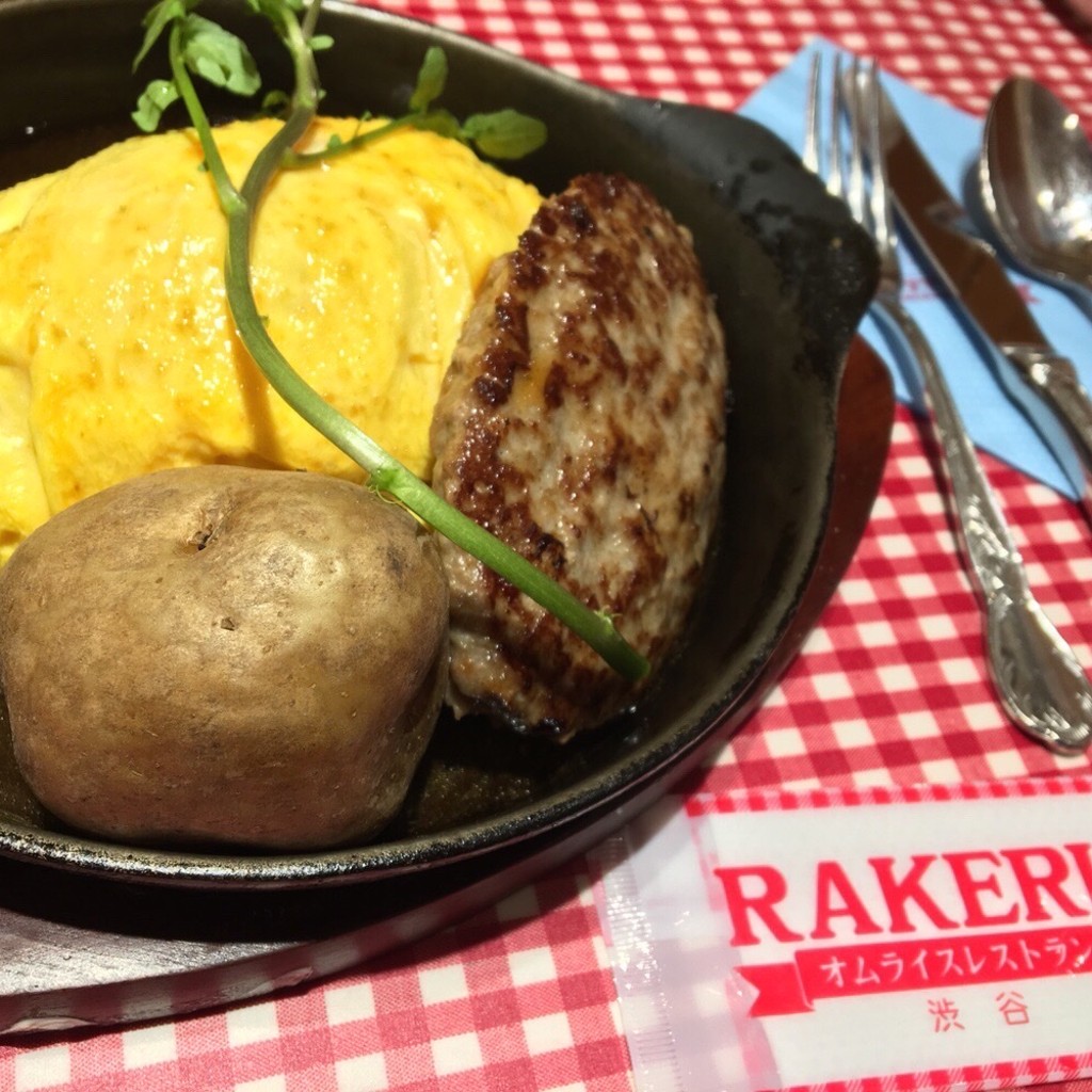ユーザーが投稿したおこげご飯のオムライスとハンバーグの写真 - 実際訪問したユーザーが直接撮影して投稿した西新宿洋食ラケル 新宿西口店の写真