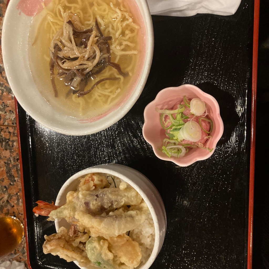 ユーザーが投稿した天丼➕鯛ラーメンの写真 - 実際訪問したユーザーが直接撮影して投稿した登戸その他飲食店新生 元海の写真