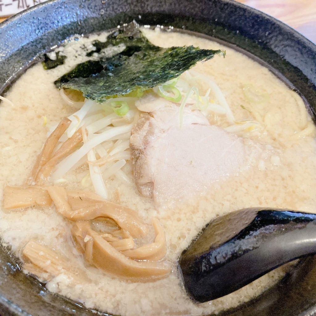 ユーザーが投稿したしょうゆラーメンの写真 - 実際訪問したユーザーが直接撮影して投稿した安永ラーメン / つけ麺川出拉麺店の写真