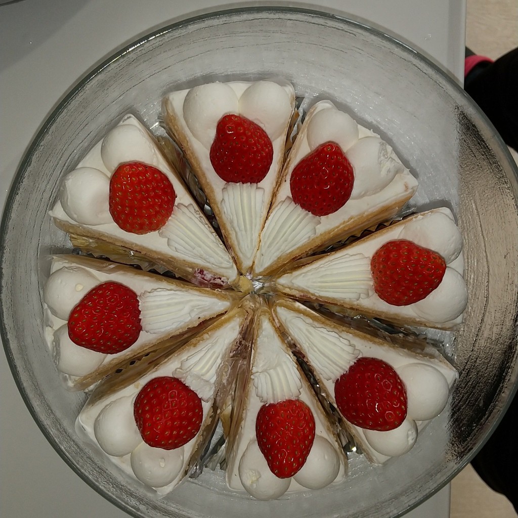 ユーザーが投稿したケーキの写真 - 実際訪問したユーザーが直接撮影して投稿した美畑町ケーキプチ・フレーズ洋菓子店の写真