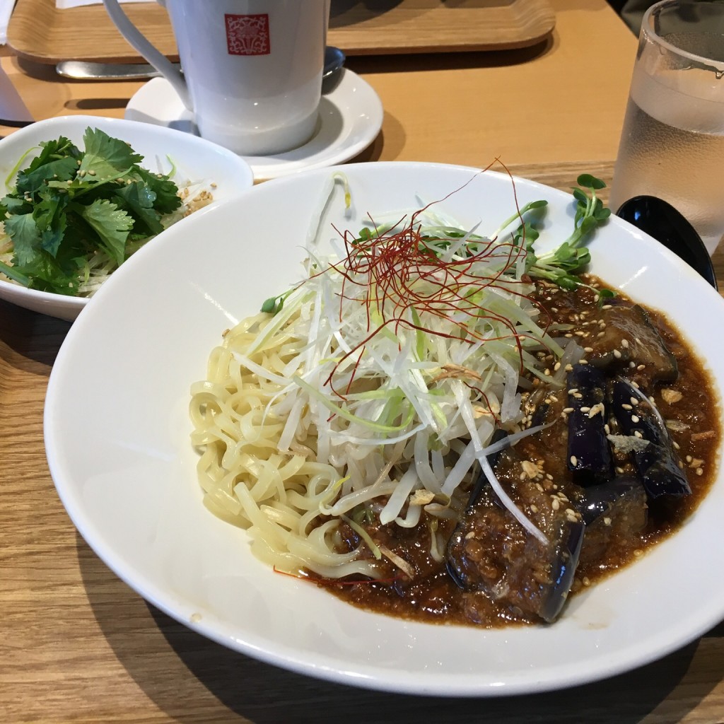 ユーザーが投稿した秋茄子ザージャー麺の写真 - 実際訪問したユーザーが直接撮影して投稿した春日タピオカ春水堂 東京ドームシティラクーア店の写真