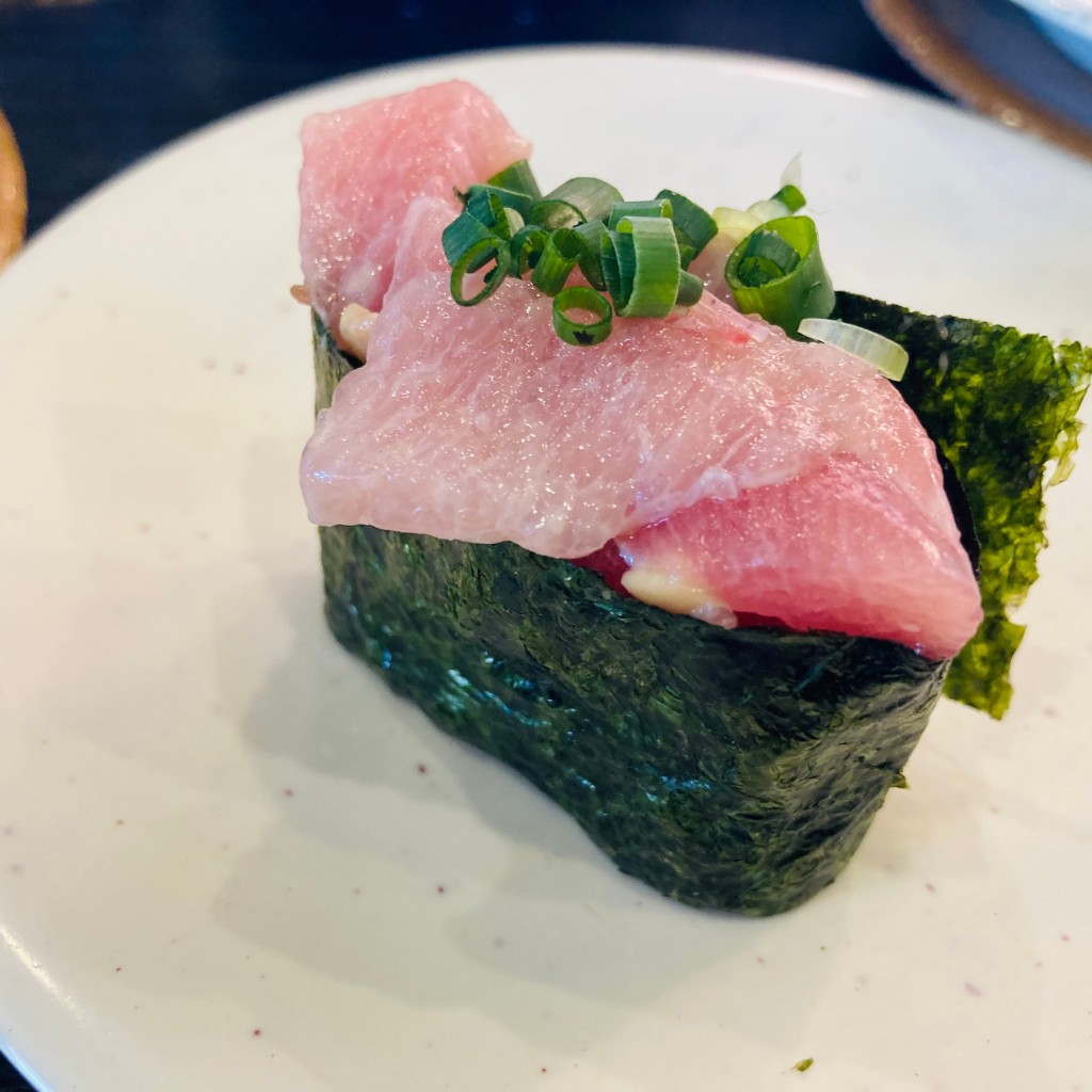 ユーザーが投稿したまぐろ納豆の写真 - 実際訪問したユーザーが直接撮影して投稿した北中回転寿司亀正くるくる寿司の写真