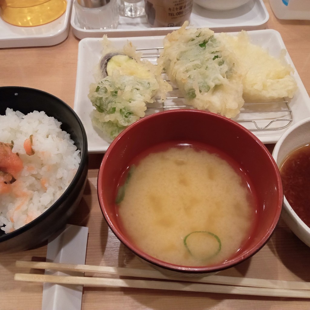 ユーザーが投稿したヘルシー天定食の写真 - 実際訪問したユーザーが直接撮影して投稿した沖新町天ぷらてんぷら一代の写真