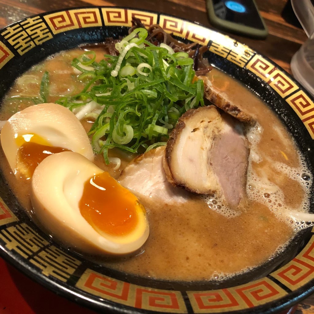 バッカモーンさんが投稿した幡川ラーメン / つけ麺のお店長浜らーめん 海南店の写真