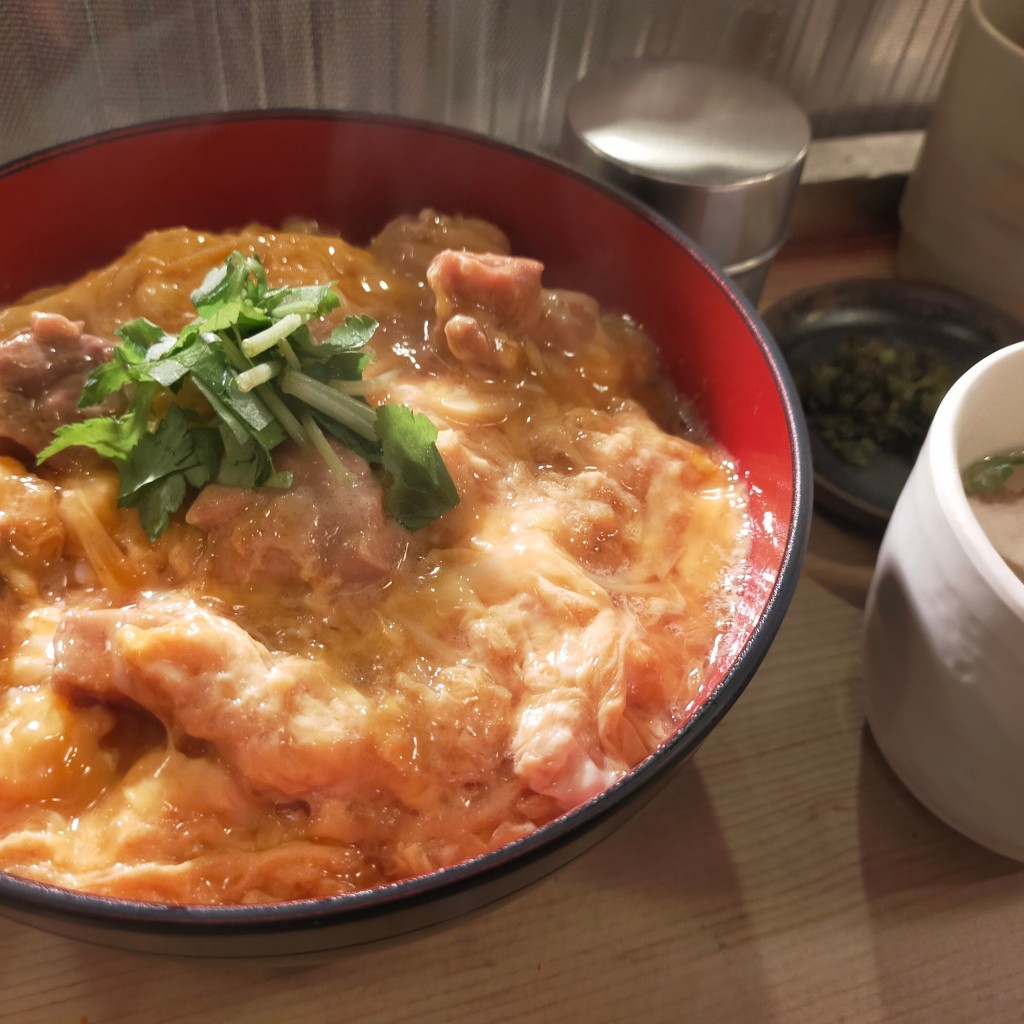 ユーザーが投稿したLunch-伊勢の親子丼の写真 - 実際訪問したユーザーが直接撮影して投稿した鍛冶町鶏料理伊勢 本店の写真