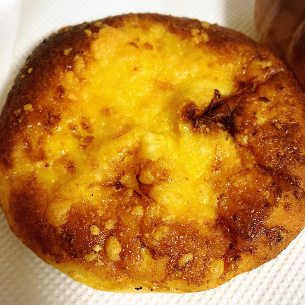 ユーザーが投稿したチーズフォカッチャの写真 - 実際訪問したユーザーが直接撮影して投稿した栄町ベーカリーパン パティ アンソロジーの写真