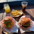 実際訪問したユーザーが直接撮影して投稿した七里ガ浜ハンバーガーTeddys Bigger Burgers 鎌倉七里ヶ浜店の写真