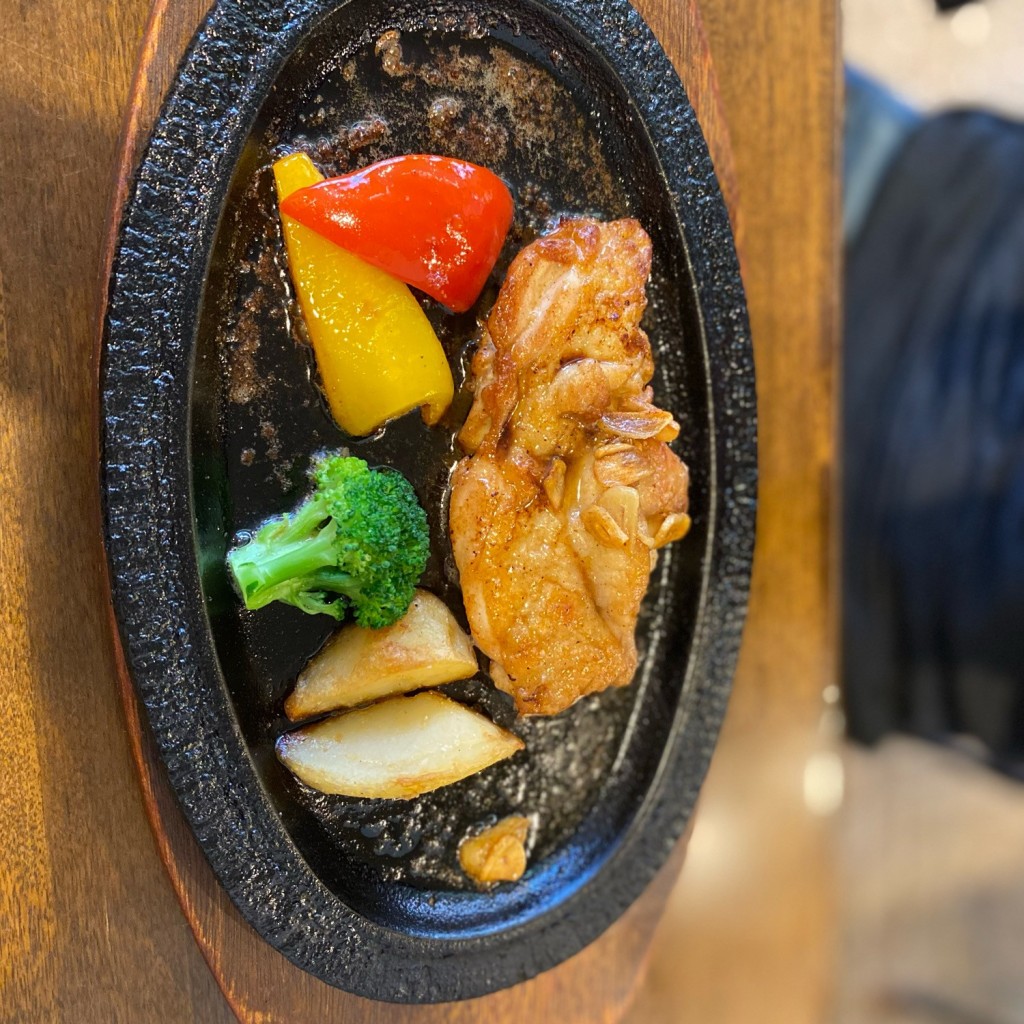 ユーザーが投稿したチキンガーリックの写真 - 実際訪問したユーザーが直接撮影して投稿した金山町洋食モン・クレールの写真