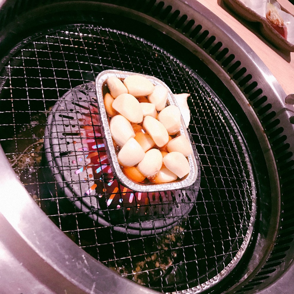 ユーザーが投稿したにんにく焼きの写真 - 実際訪問したユーザーが直接撮影して投稿した七宝町沖之島焼肉ス精肉店直営 焼肉すぎ乃くら 七宝本店の写真