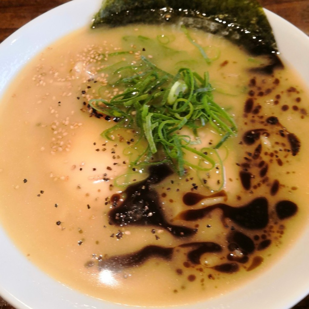 ユーザーが投稿した鶏塩黒マー油ラーメンの写真 - 実際訪問したユーザーが直接撮影して投稿した野方ラーメン / つけ麺ほったて小屋の写真