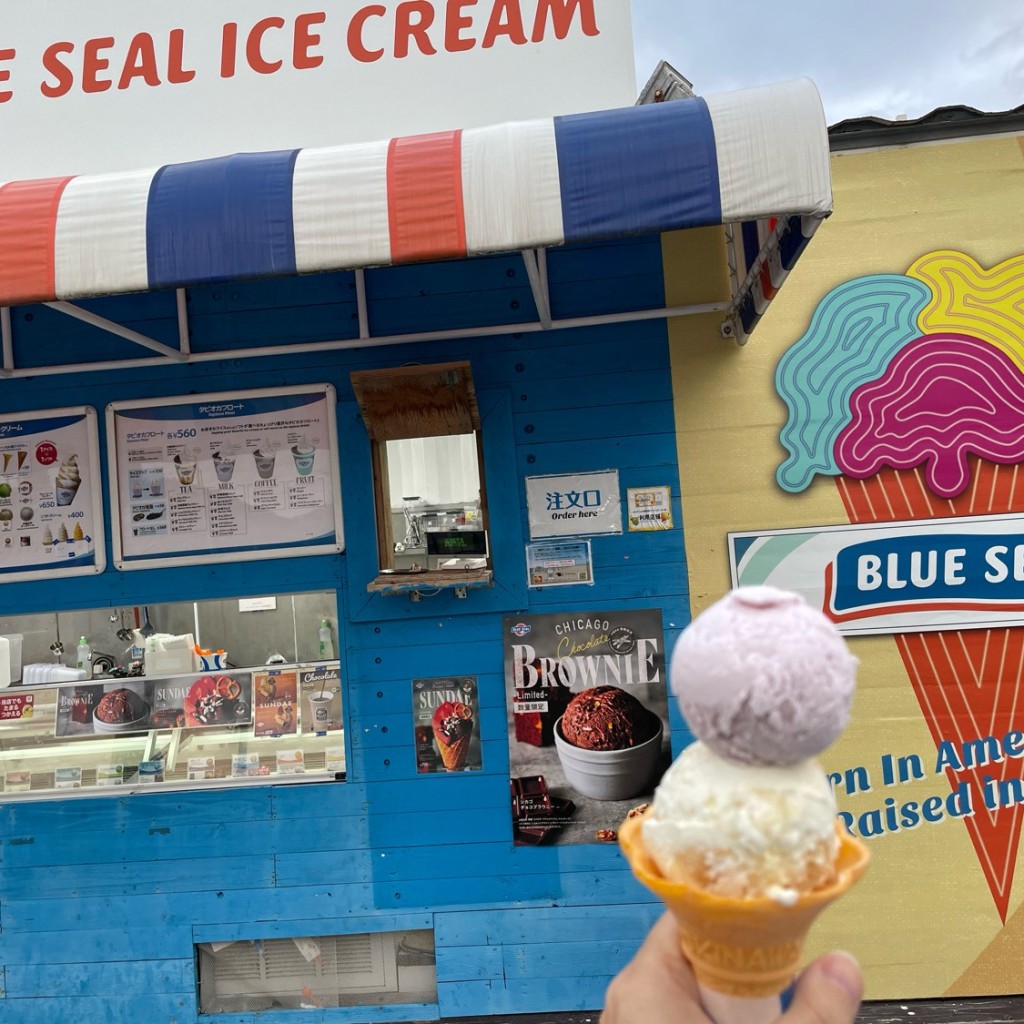 かずくんグルメと旅行さんが投稿した瀬長アイスクリームのお店ブルーシール セナガマリブ店/BLUE SEALの写真