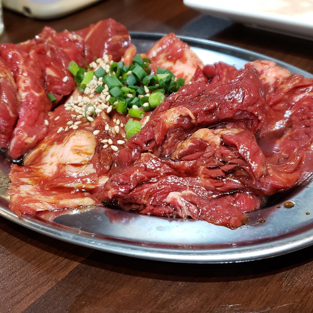 ユーザーが投稿した肉盛り3点の写真 - 実際訪問したユーザーが直接撮影して投稿したレイクタウン肉料理焼肉マルコ 越谷レイクタウン店の写真